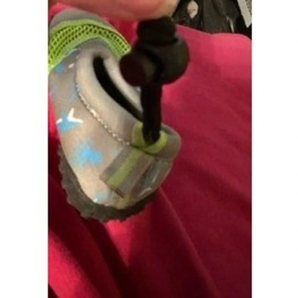 Norty Kids Water Shoes Aqua Socks Grey Lime Green Camo Stars Size 10 NEW